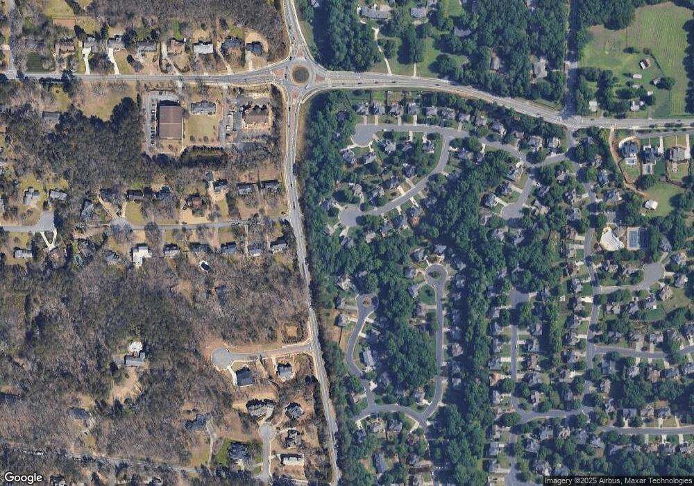 685 Bluff Oak Ct, Roswell, GA 30076 - photo 1