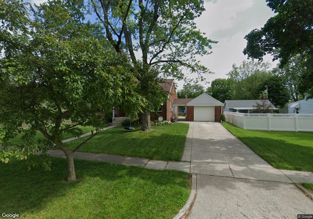 612 W 1st St, Woodville, OH 43469 - photo 1