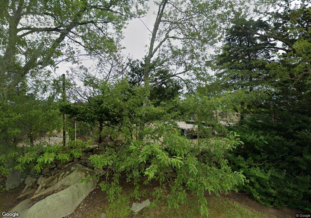 1076 Horseneck Rd, Westport, MA 02790 - photo 1