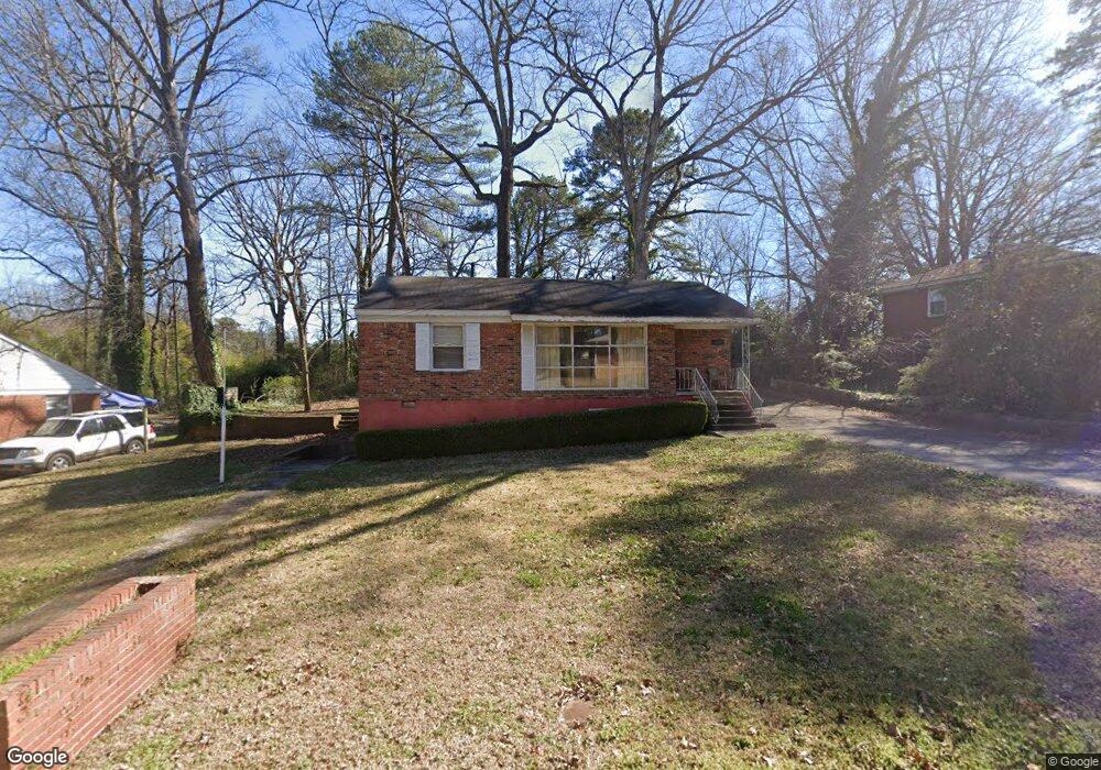 1095 Curtis Dr, Forest Park, GA 30297 - photo 1