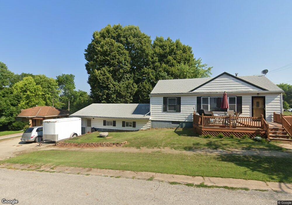 704 Harrison St, Shenandoah, IA 51601 - photo 1