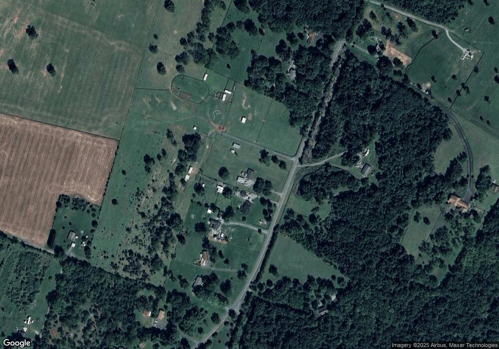 813 Crums Church Rd, Berryville, VA 22611 - photo 1