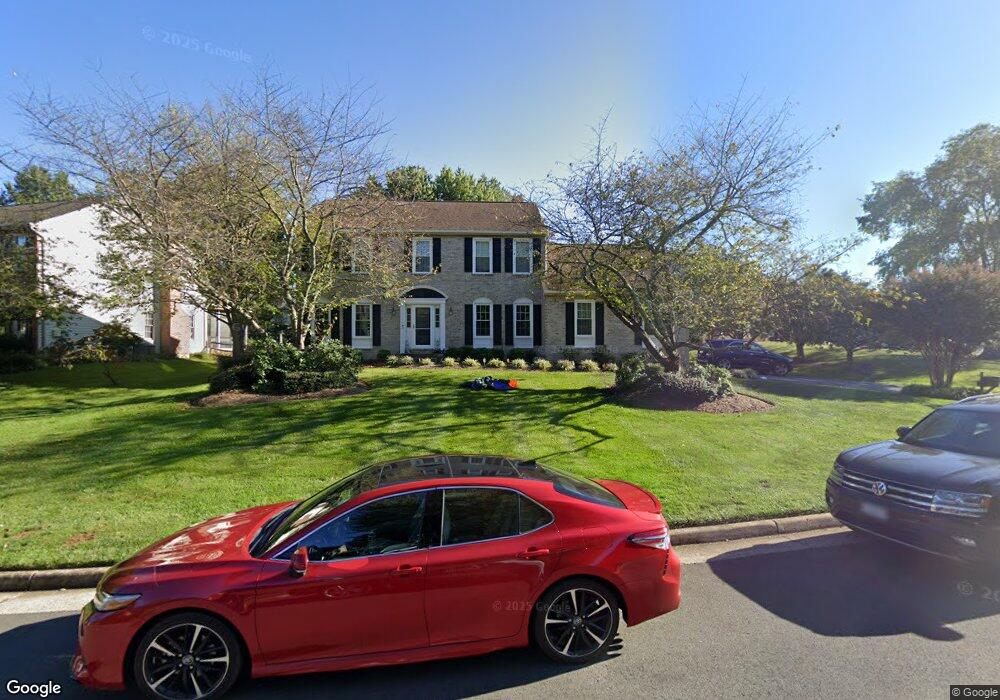 6212 Point Cir, Centreville, VA 20120 - photo 1