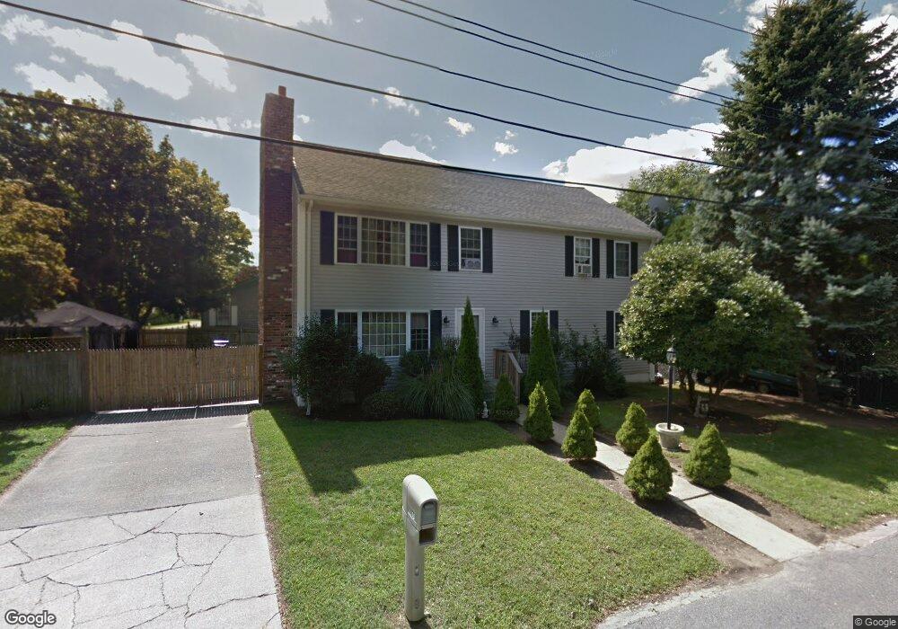 10 Paulette St, Acushnet, MA 02743 - photo 1