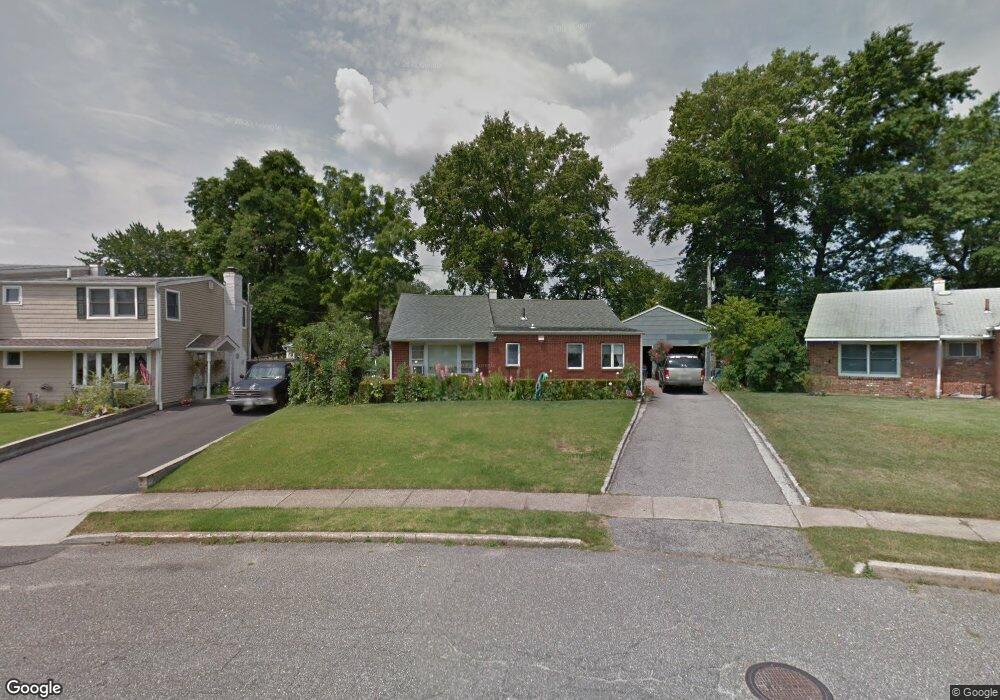 5 Mercadante Place, Glen Cove, NY 11542 - photo 1