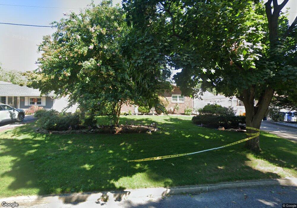 608 Lakeview Ave, Laurel Springs, NJ 08021 - photo 1