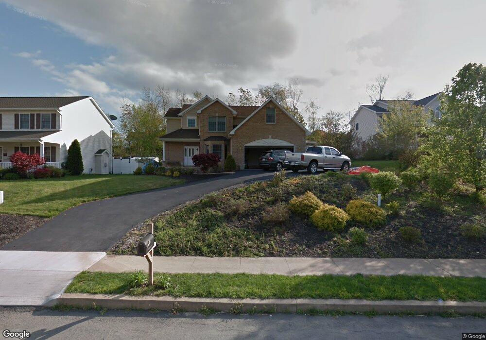 125 Blackberry Ln, Duryea, PA 18642 - photo 1