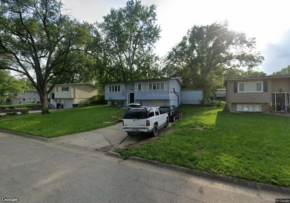 3449 SW Lakeside Dr, Topeka, KS 66614 - photo 1