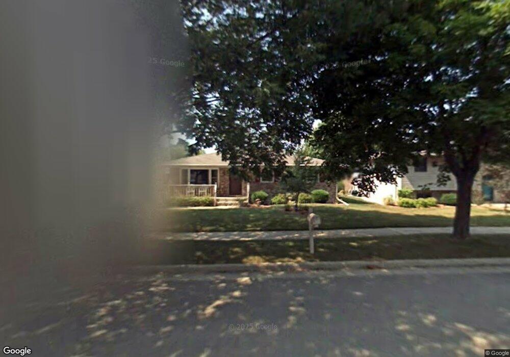 512 Jeffrey St, Combined Locks, WI 54113 - photo 1