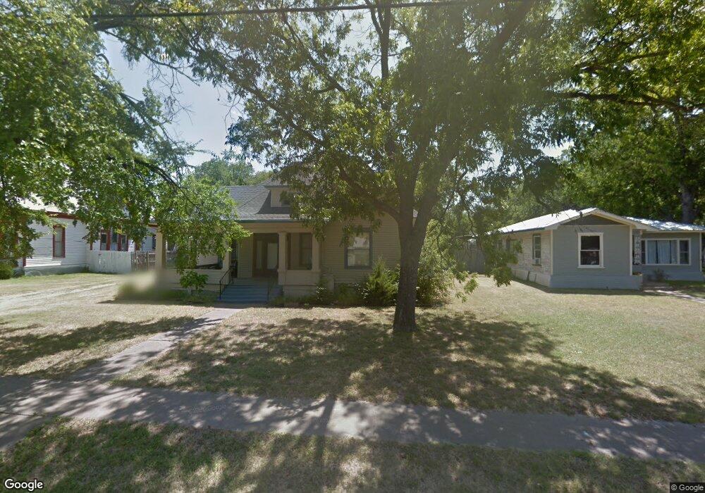 319 N Douglas Ave, Cleburne, TX 76033 - photo 1