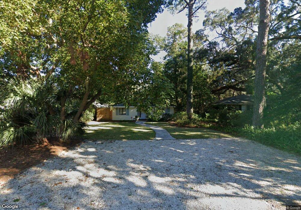232 Peachtree St, Saint Simons Island, GA 31522 - photo 1