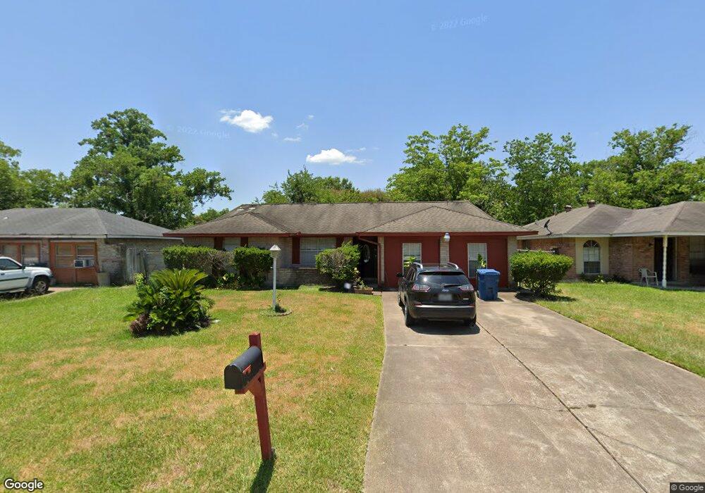 8819 Ryton Ln, Houston, TX 77088 - photo 1