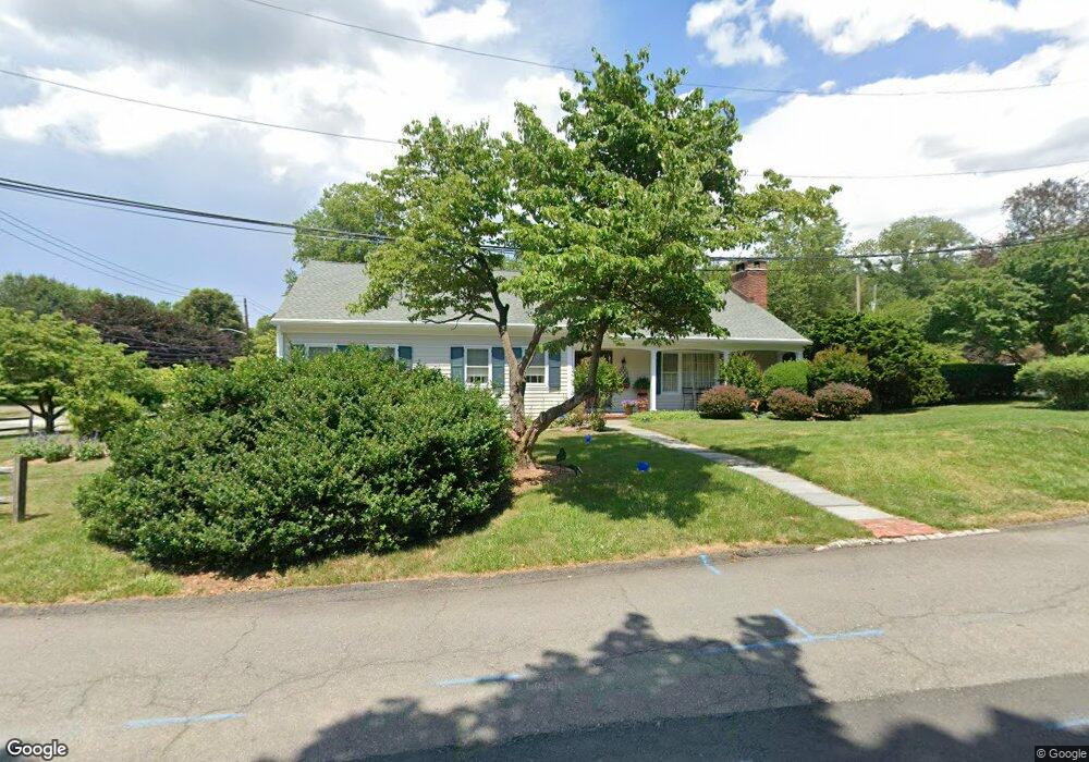 393 Pinewood Dr, Wyckoff, NJ 07481 - photo 1