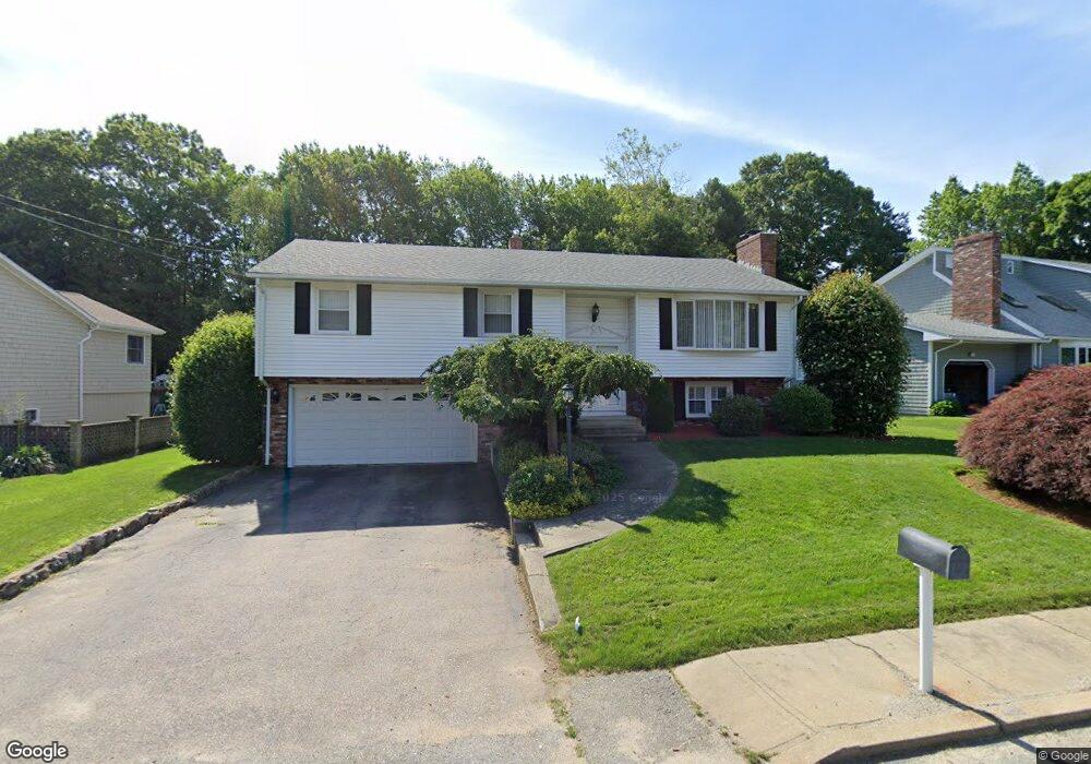 125 Elton Cir, Cranston, RI 02921 - photo 1