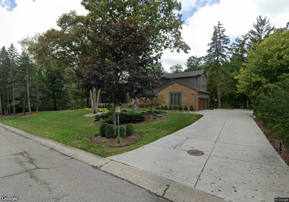 3774 Wabeek Lake Dr W, Bloomfield Hills, MI 48302 - photo 1