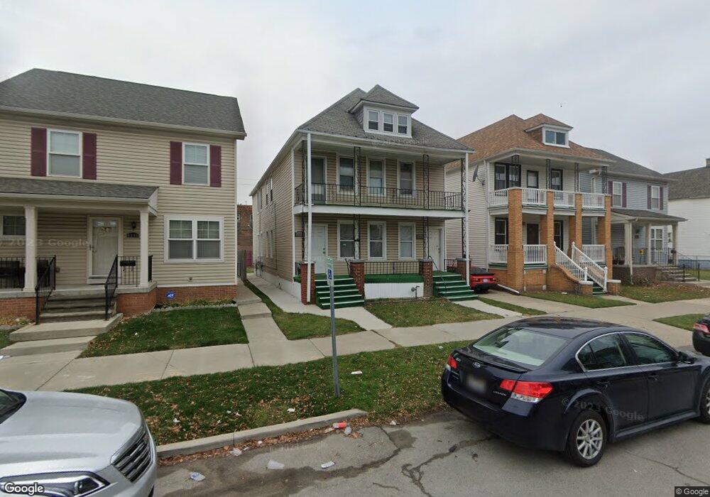 9351 Mitchell St, HamtraMcK, MI 48212 - photo 1