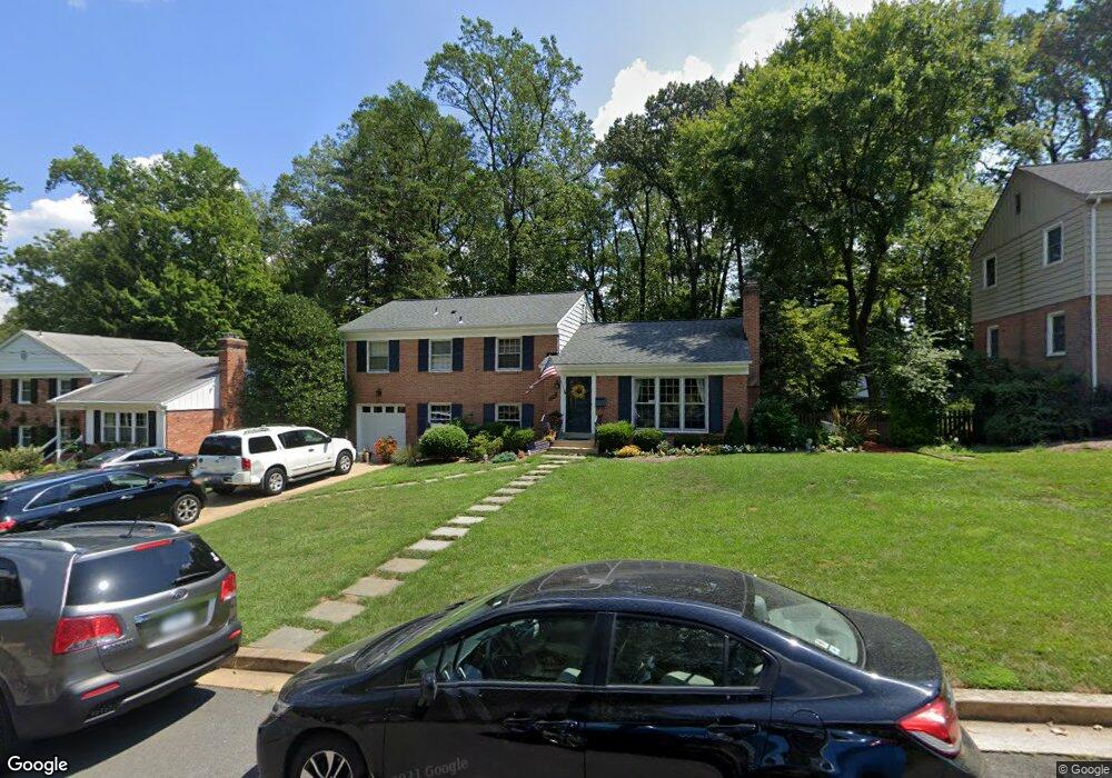 2405 Lexington Rd, Falls Church, VA 22043 - photo 1