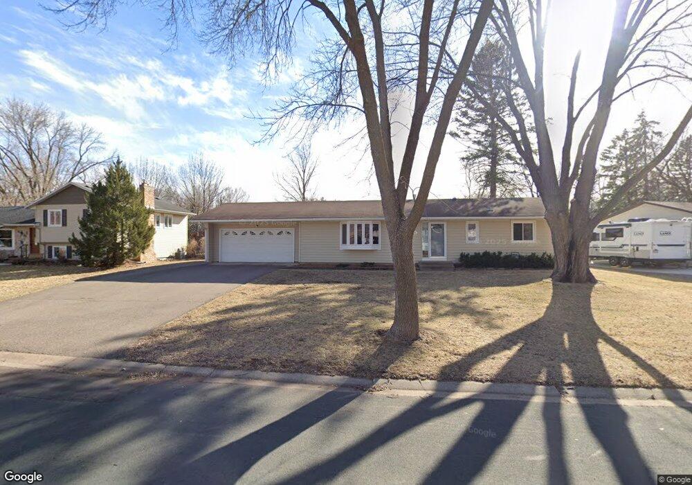 10280 Yorktown Ln N, Maple Grove, MN 55369 - photo 1