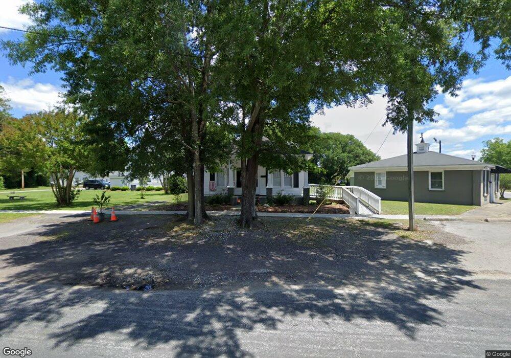 1104 Campbell St, Camden, SC 29020 - photo 1