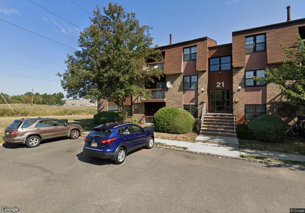 252C Alpine Way, Woodbridge, NJ 07095 - photo 1