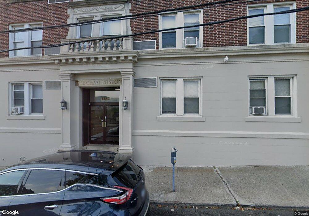 225 Golden Hill St unit 2C, Bridgeport, CT 06604 - photo 1