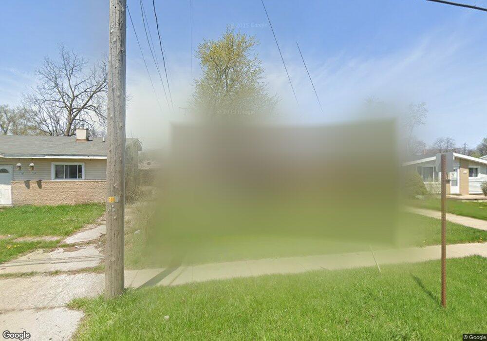 723 E Hemphill Rd, Flint, MI 48507 - photo 1