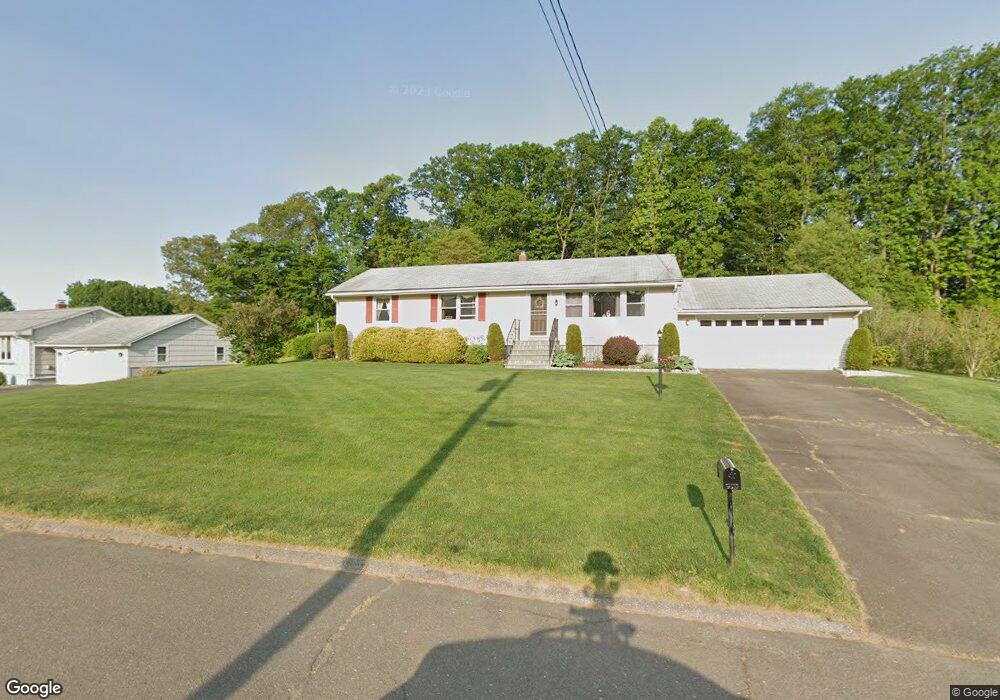 13 Old Sawmill Rd, Trumbull, CT 06611 - photo 1