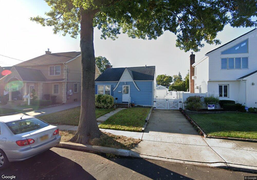 1031 Propp Ave, Franklin Square, NY 11010 - photo 1