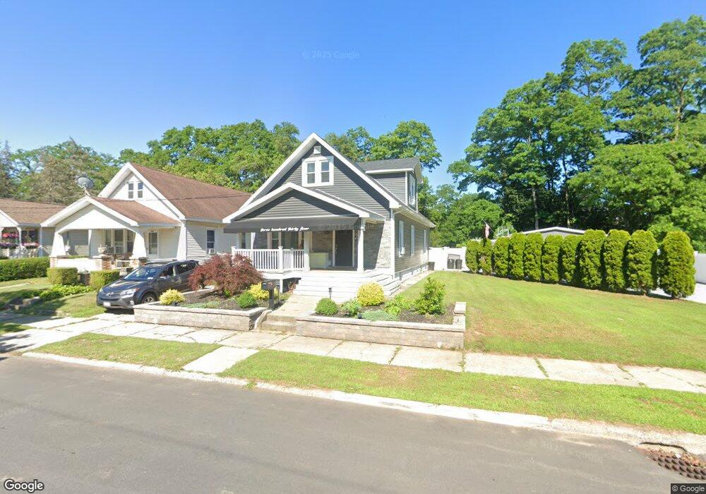 334 Twelfth St, Schenectady, NY 12306 - photo 1