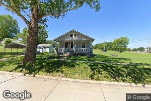 305 NW Story St, Topeka, KS 66606