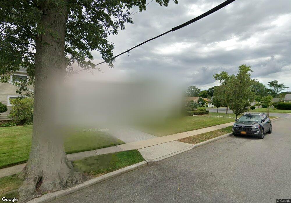 543 Lawrence Rd, West Hempstead, NY 11552 - photo 1