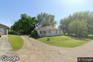 302 1/2 S 3rd St, Mapleton, IA 51034