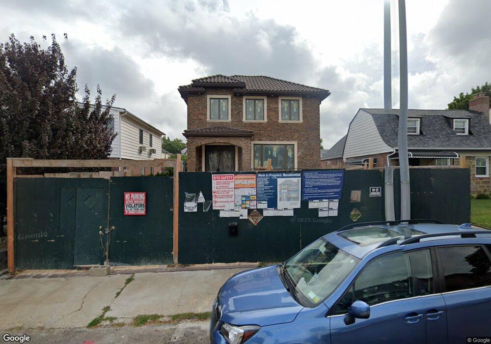 73-27 184th St, Flushing, NY 11366 - photo 1