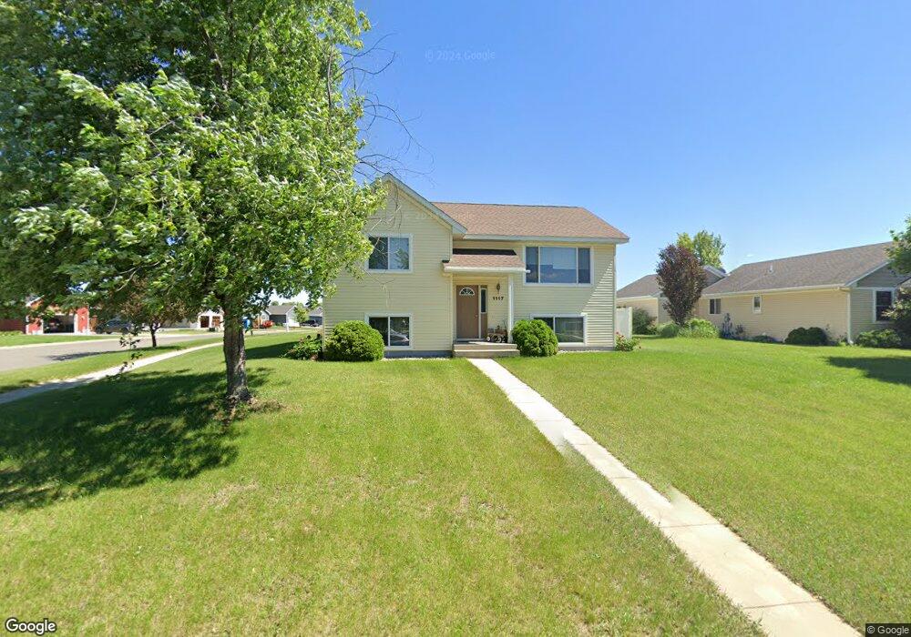 1117 Benjamin Dr, Alexandria, MN 56308 - photo 1