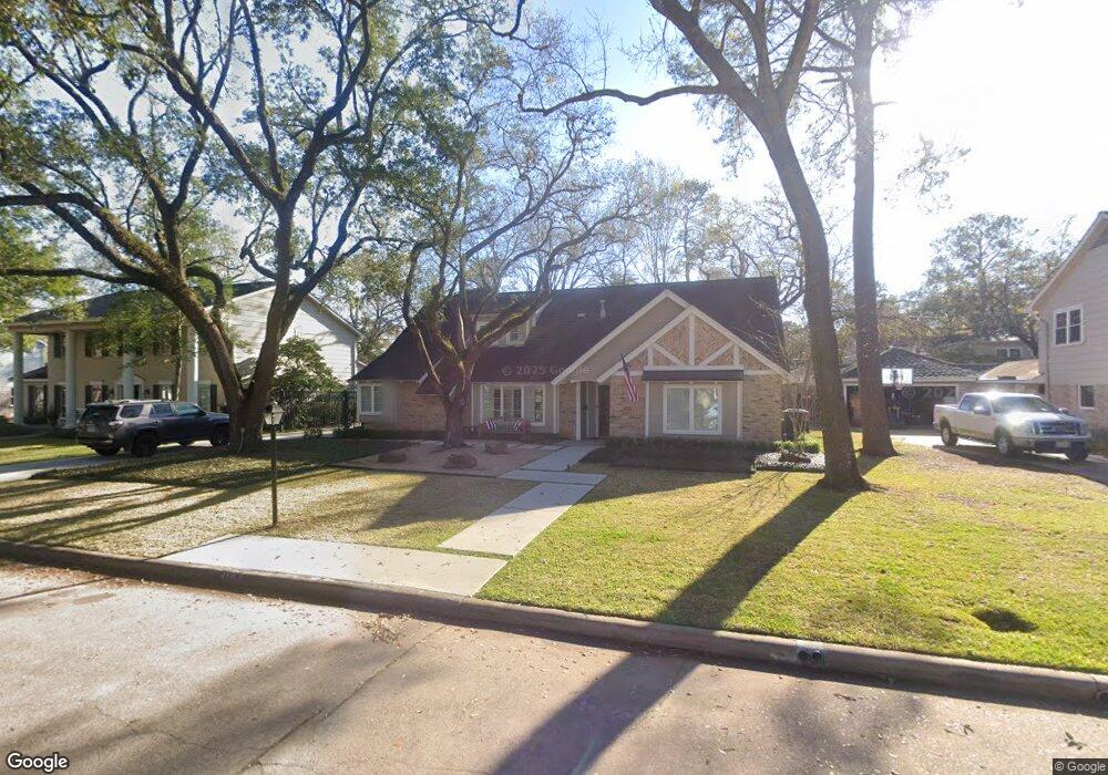 410 Southchester Ln, Houston, TX 77079 - photo 1