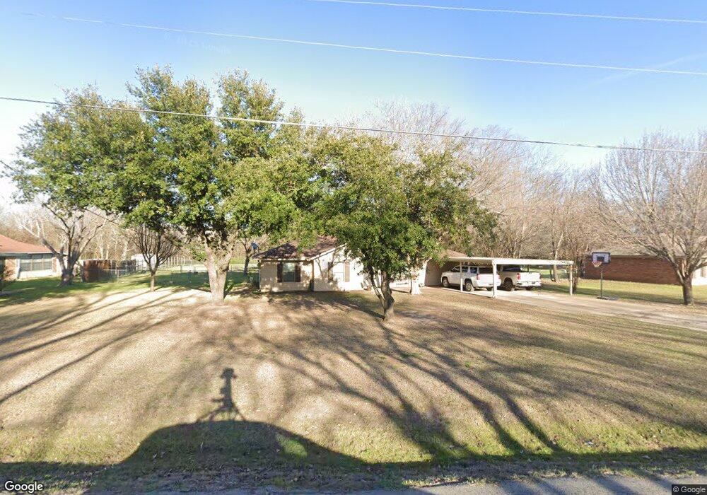 1016 Hidden Hills Dr, Corsicana, TX 75110 - photo 1