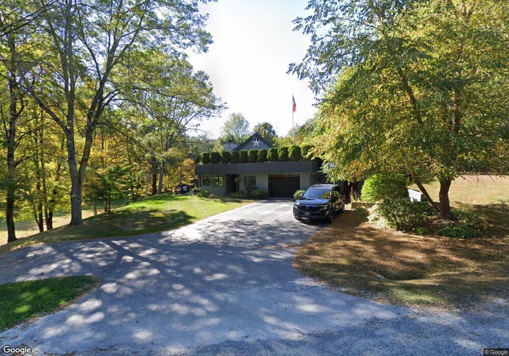 440 Hidden Valley Rd, Shaftsbury, VT 05262 - photo 1