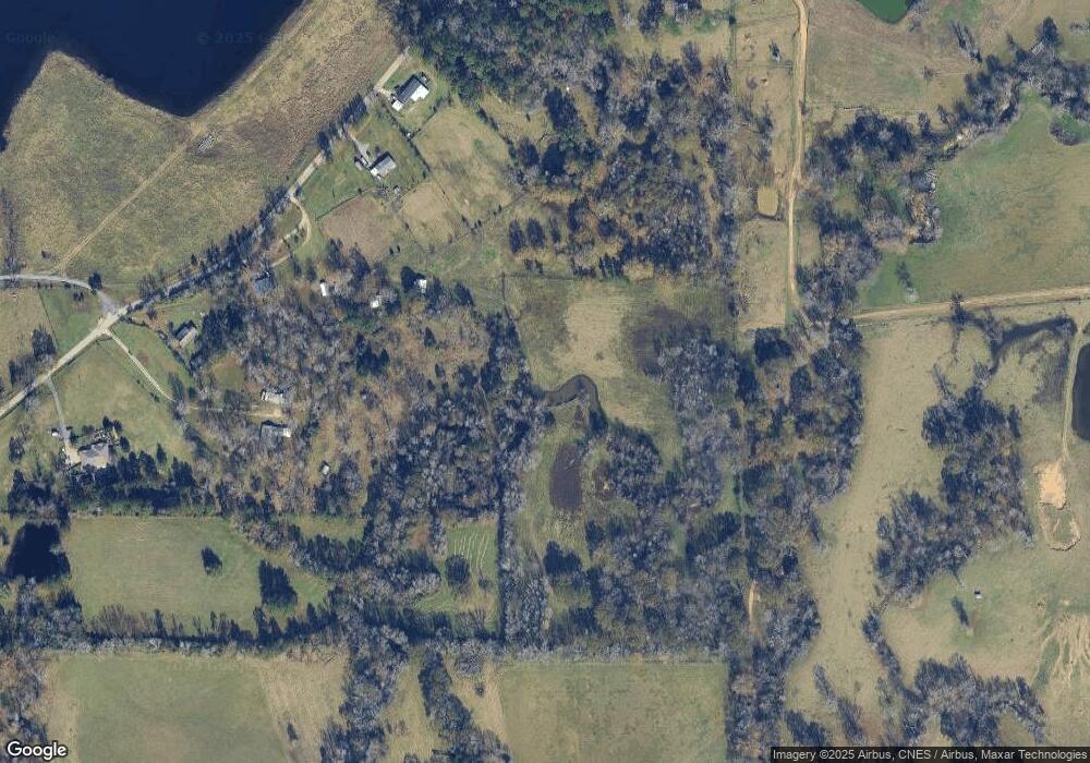 1098 Davisville Rd, Lufkin, TX 75901 - photo 1