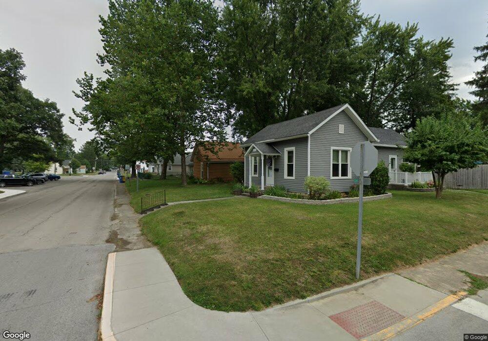 310 E Arnold St, Bluffton, IN 46714 - photo 1