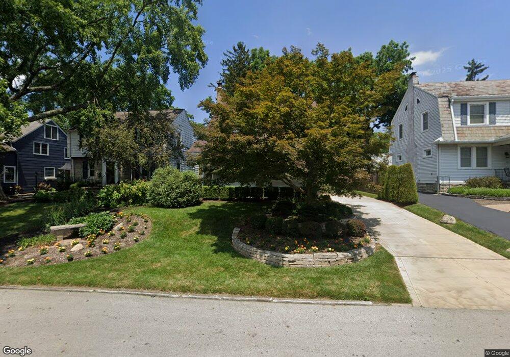 148 Winthrop Rd, Columbus, OH 43214 - photo 1