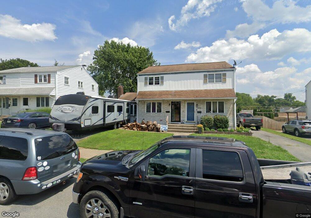 1327 Crestwood Rd, Bethlehem, PA 18018 - photo 1