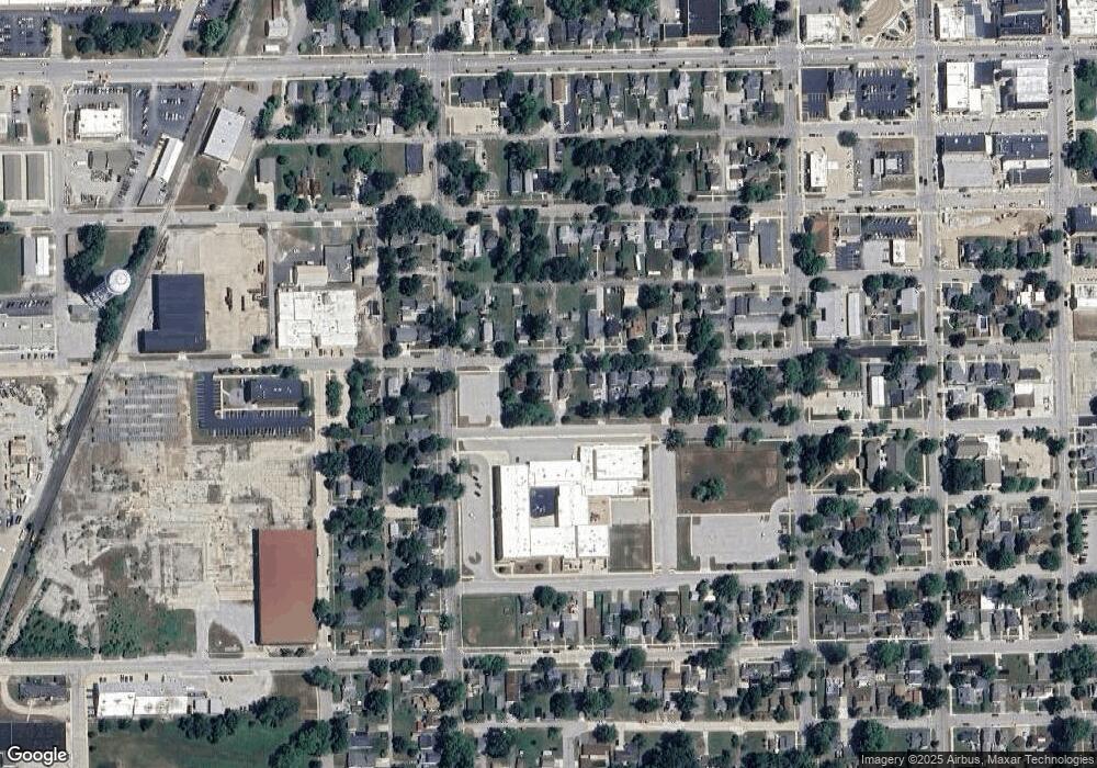 343 W 11th St, Auburn, IN 46706 - photo 1