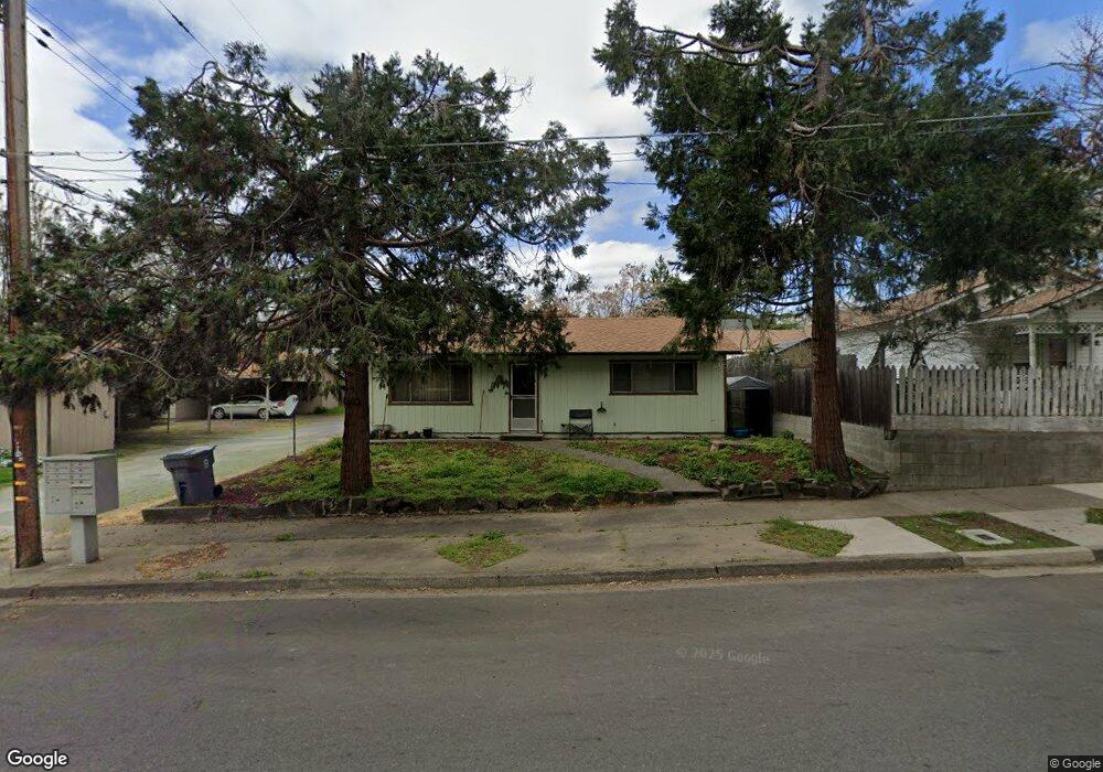 410 NW Clarke St, Grants Pass, OR 97526 - photo 1