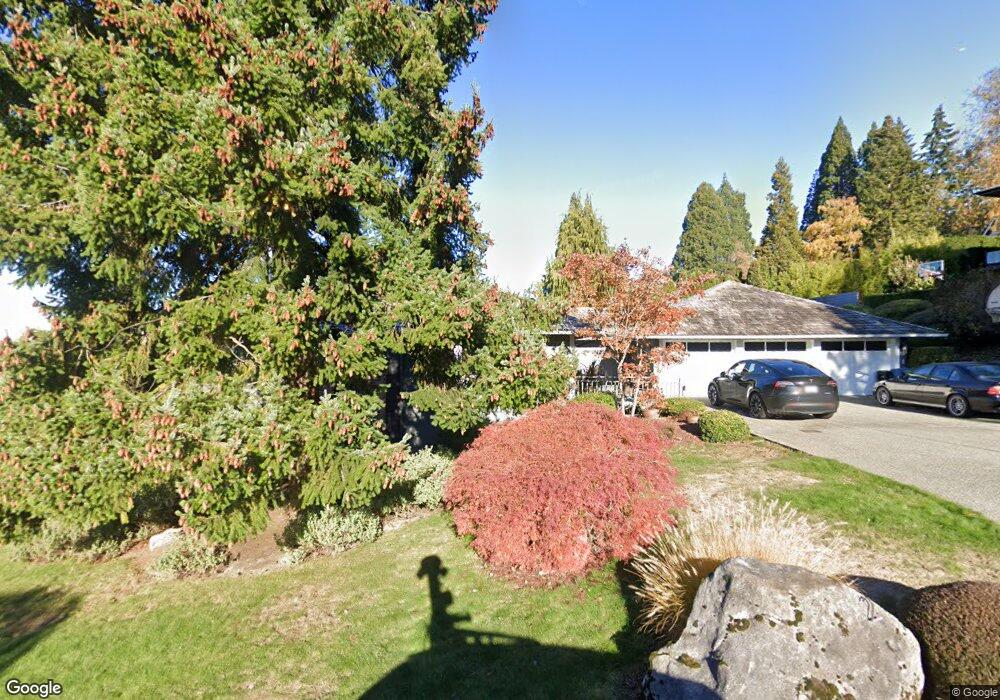 2 Brook Bay Rd, Mercer Island, WA 98040 - photo 1