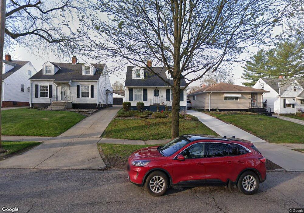 18010 Maple Heights Blvd, Maple Heights, OH 44137 - photo 1