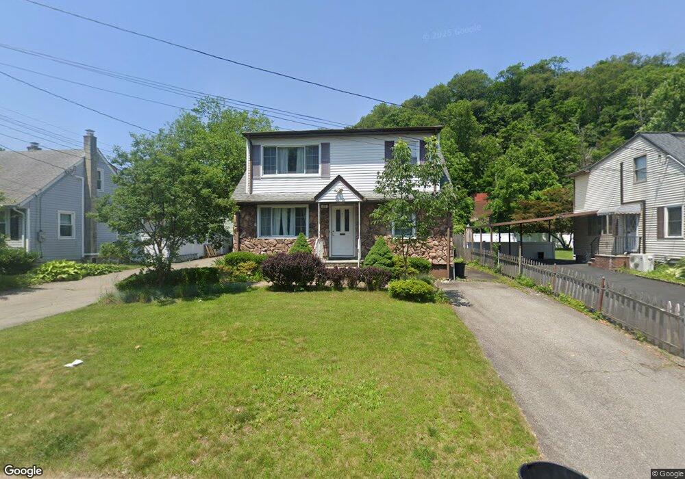 27 Maple Ave unit 2, Bloomingdale, NJ 07403 - photo 1