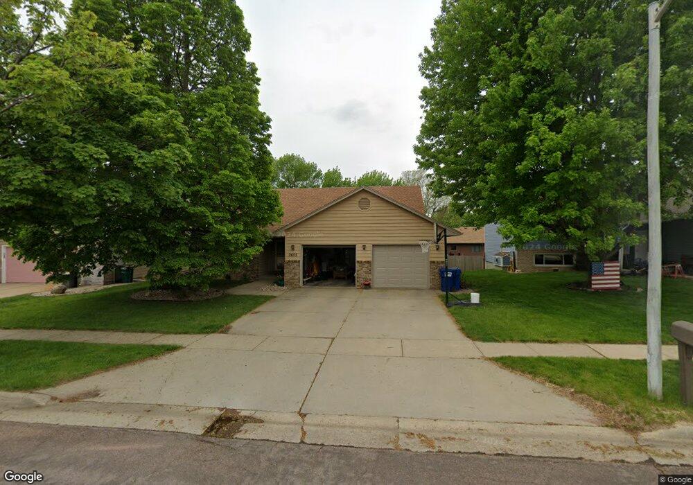 2605 S Avondale Ave, Sioux Falls, SD 57110 - photo 1