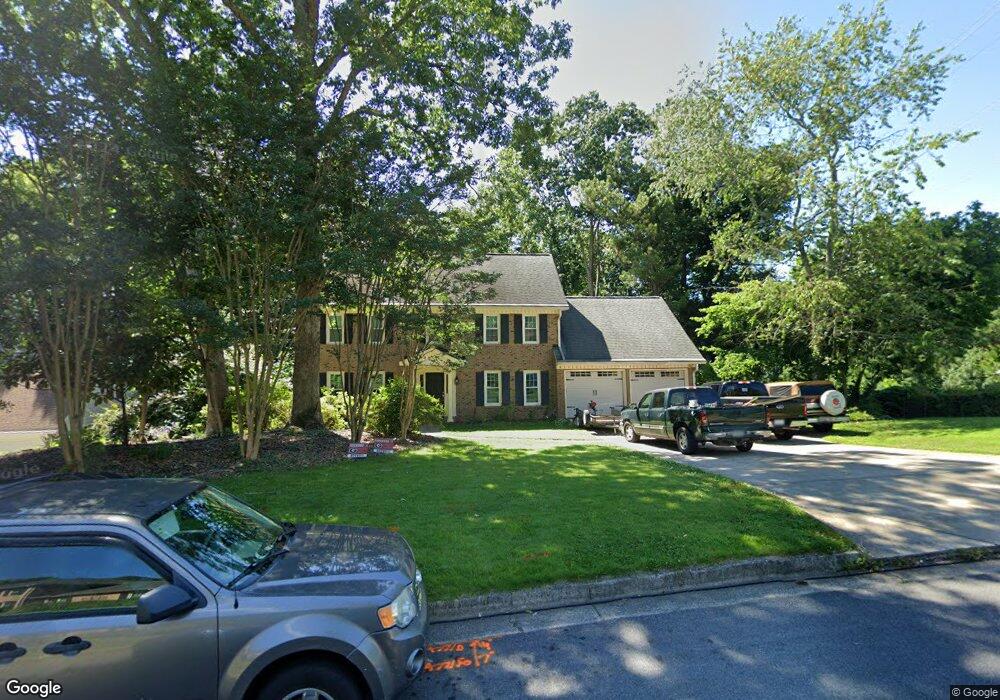 4398 Karls Gate Dr, Marietta, GA 30068 - photo 1