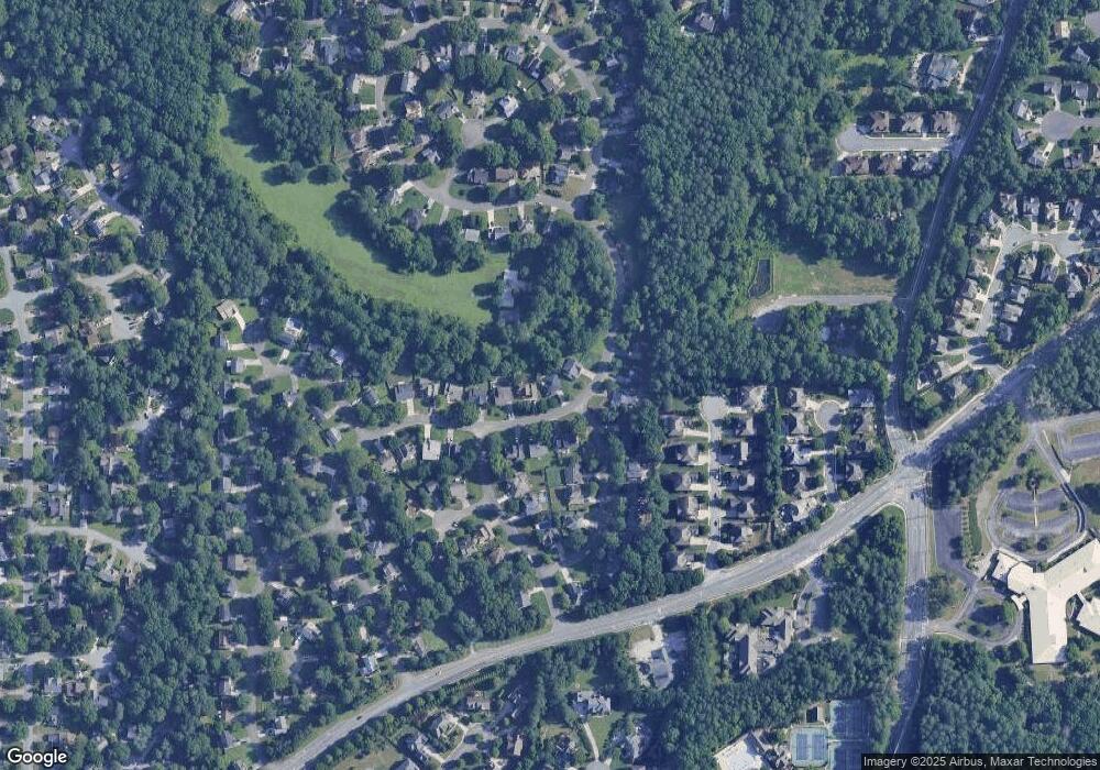 10590 Willow Meadow Cir, Alpharetta, GA 30022 - photo 1