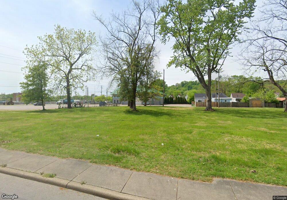 213 W 7th St, New Albany, IN 47150 - photo 1